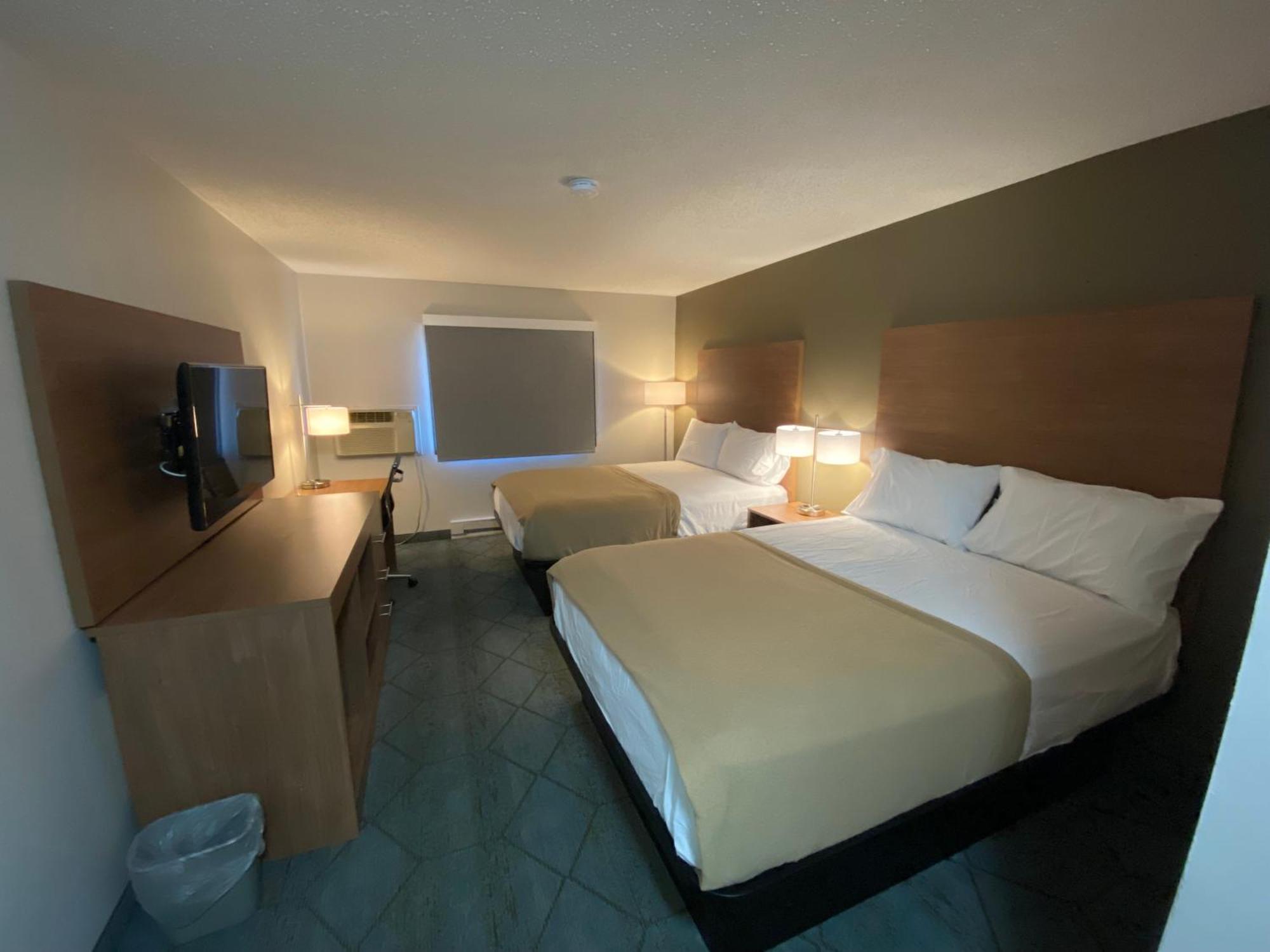 Hotel Baymont By Wyndham Oshkosh Airport Exteriér fotografie